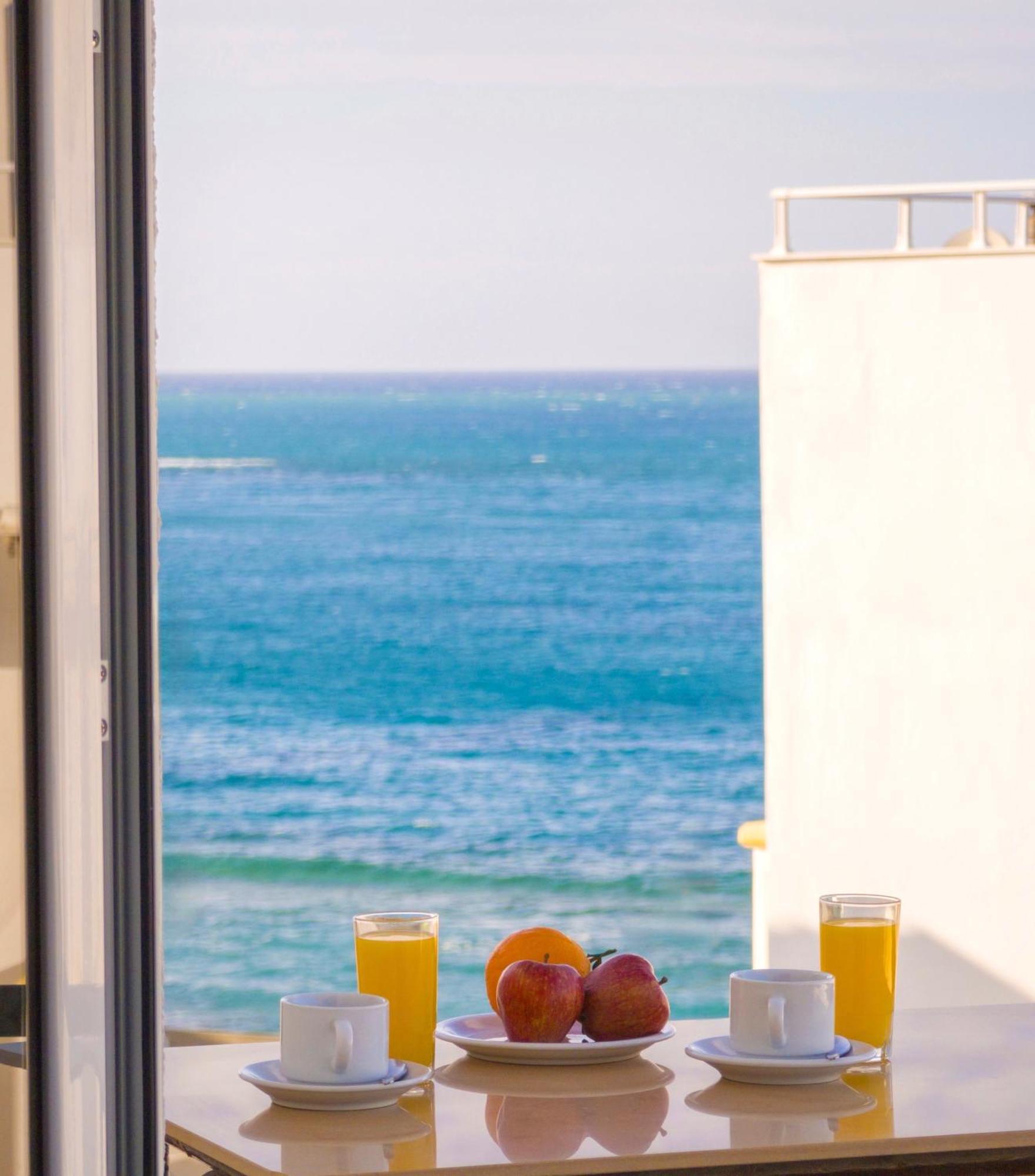 Simple Hotel Hersonissos Blue Bagian luar foto
