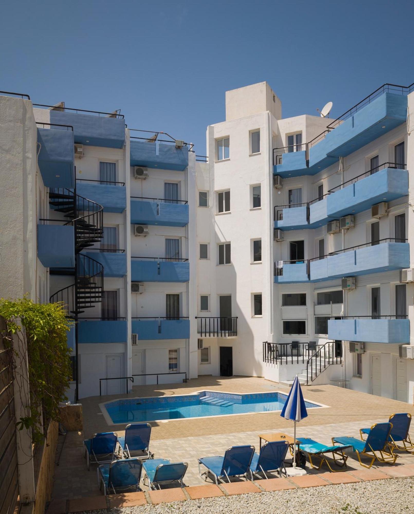Simple Hotel Hersonissos Blue Bagian luar foto