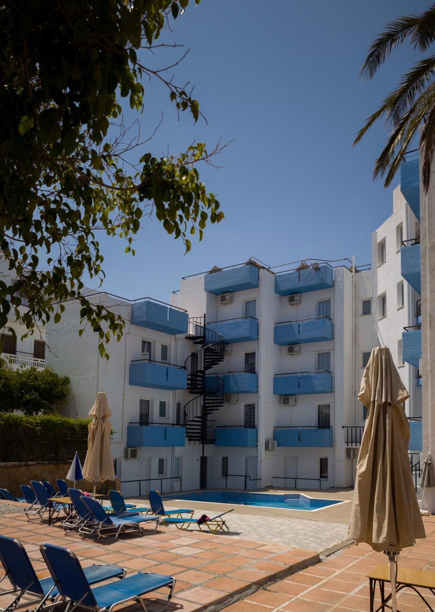 Simple Hotel Hersonissos Blue Bagian luar foto