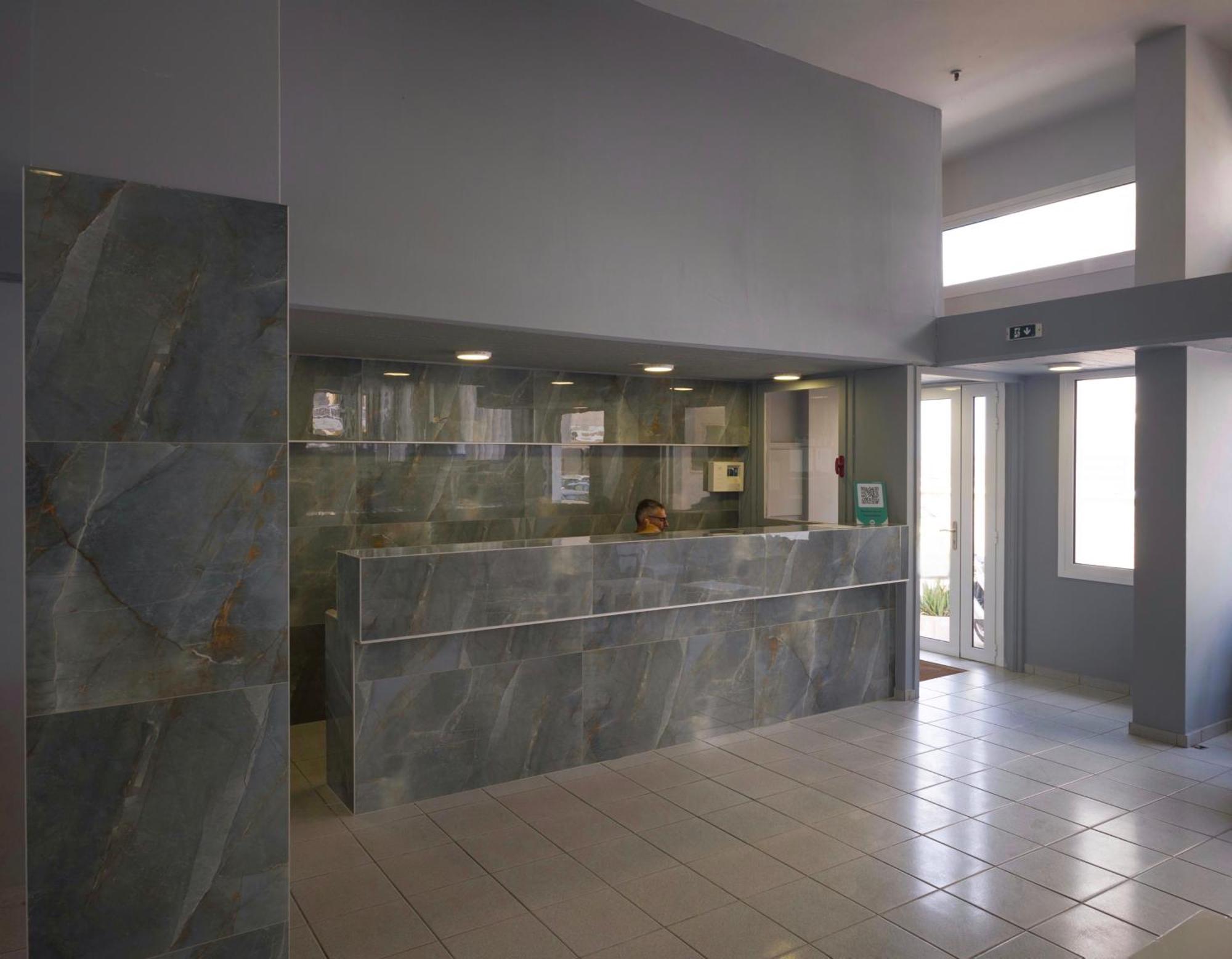 Simple Hotel Hersonissos Blue Bagian luar foto